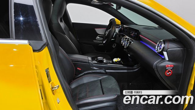 Mercedes-Benz CLA-Class 2020 — photo 16