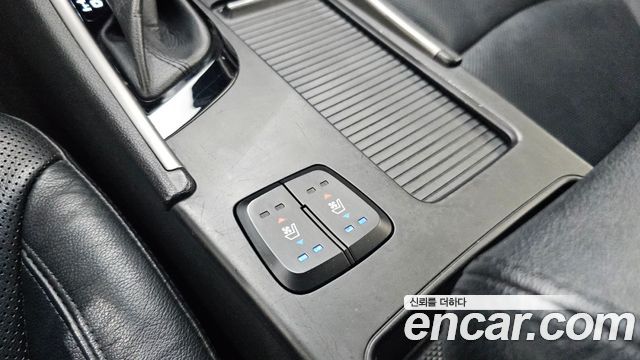Hyundai Sonata 2012 — photo 17