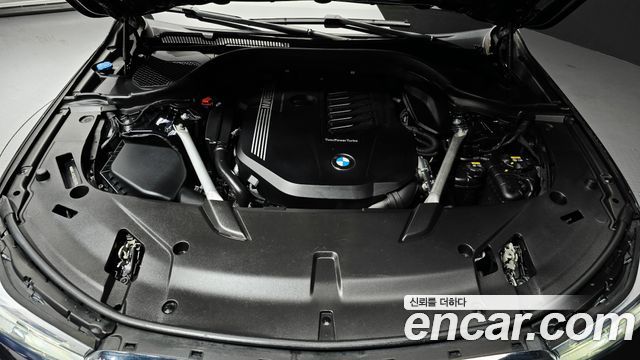 BMW Gran Turismo 2020 — photo 6