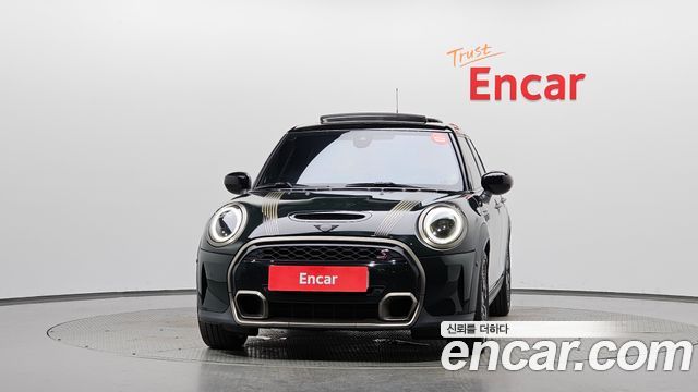 Mini Cooper 2023 — photo 3