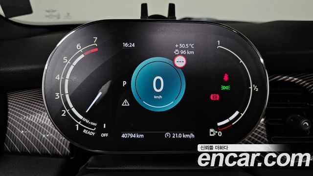 Mini Cooper 2023 — photo 8