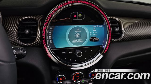 Mini Cooper 2023 — photo 14
