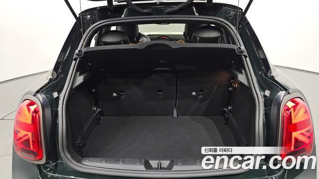 Mini Cooper 2023 — photo 20