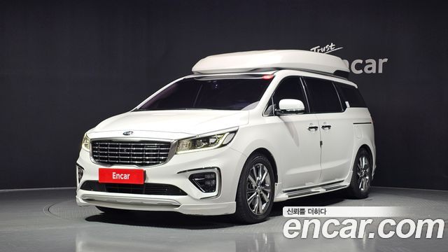 Kia Canival 2019 — photo 1