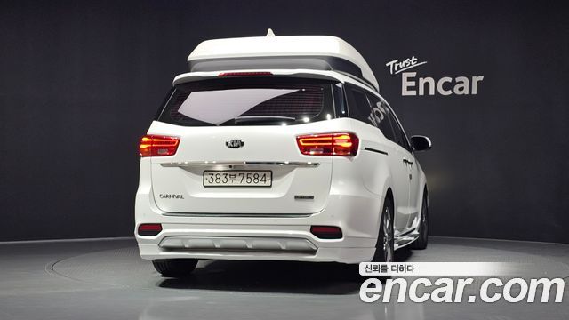 Kia Canival 2019 — photo 4
