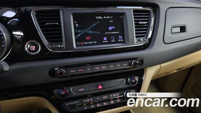 Kia Canival 2019 — photo 19