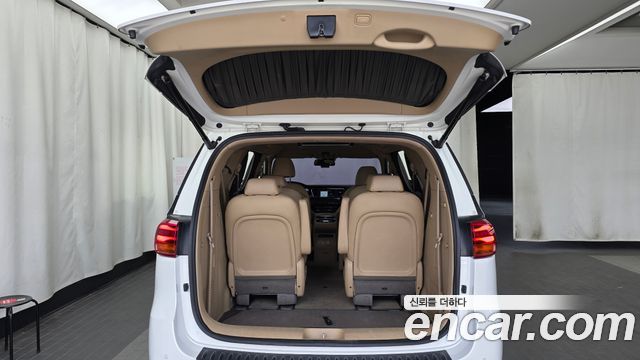 Kia Canival 2019 — photo 26