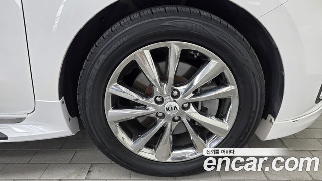 Kia Canival 2019 — photo 7