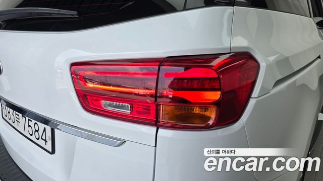 Kia Canival 2019 — photo 9