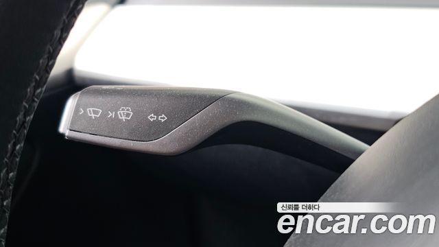 Tesla Model Y 2024 — photo 20