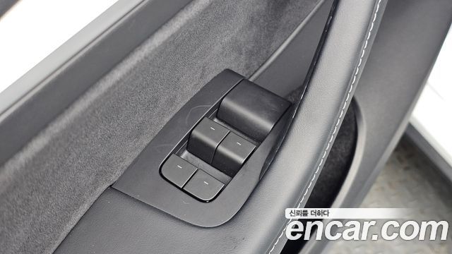 Tesla Model Y 2024 — photo 30