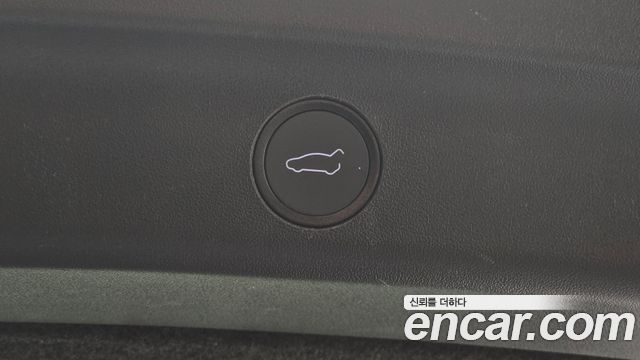 Tesla Model Y 2024 — photo 34