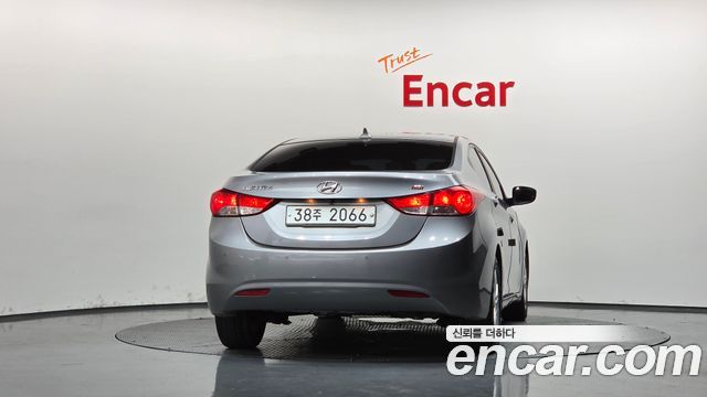 Hyundai AVANTE 2014 — photo 4