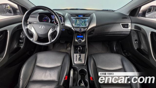 Hyundai AVANTE 2014 — photo 10