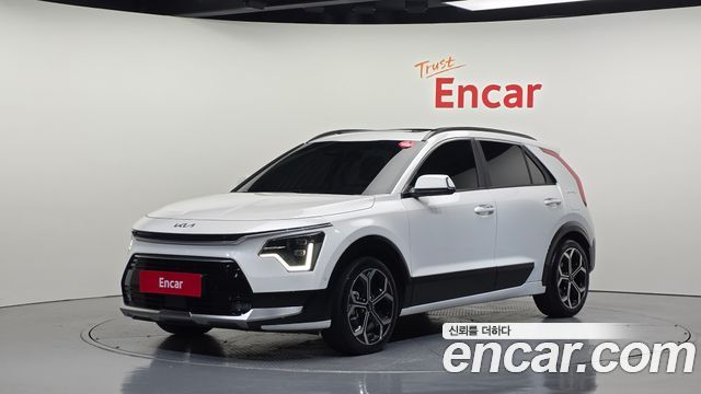 Kia Niro 2022 — photo 1