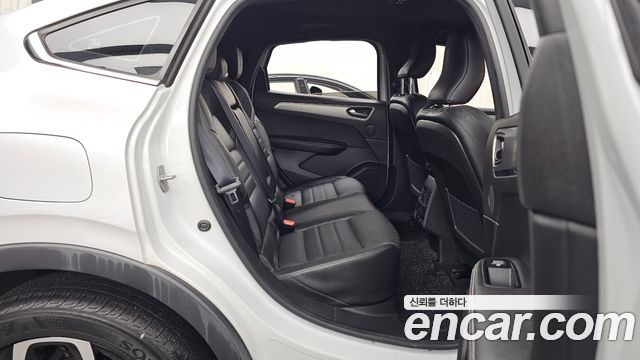 Renault Korea XM3 2023 — photo 18