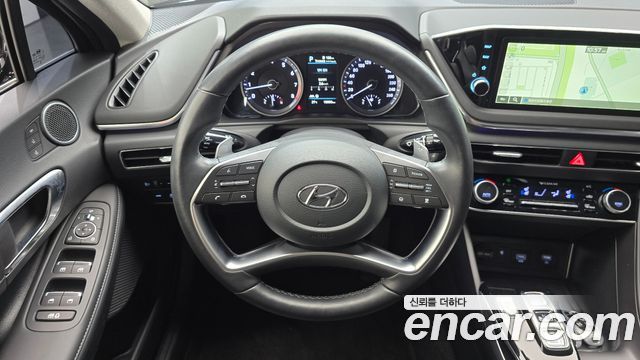 Hyundai Sonata 2022 — photo 19