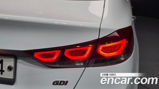 Hyundai AVANTE 2016 — photo 9