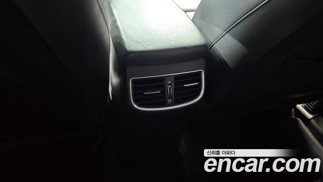 Hyundai AVANTE 2016 — photo 30