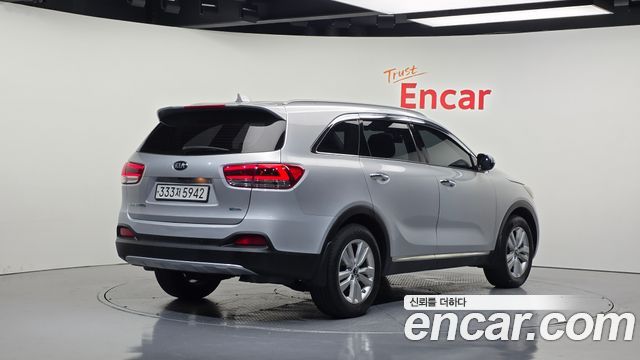 Kia Sorento 2015 — photo 2