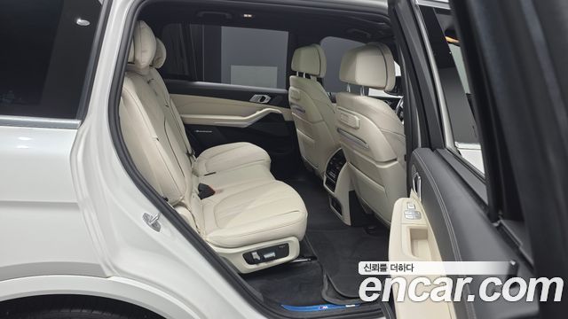 BMW X7 2024 — photo 18