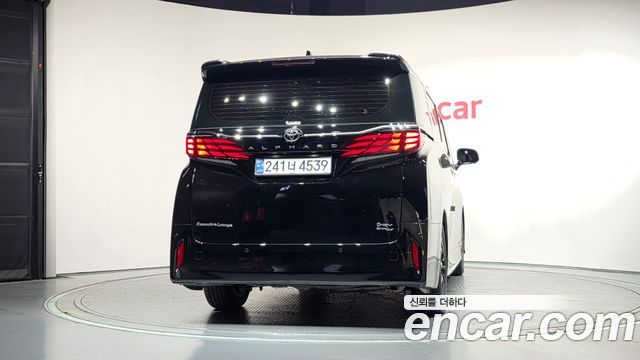 Toyota Alphard 2024 — photo 4