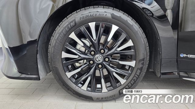 Toyota Alphard 2024 — photo 5