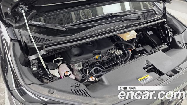 Toyota Alphard 2024 — photo 6