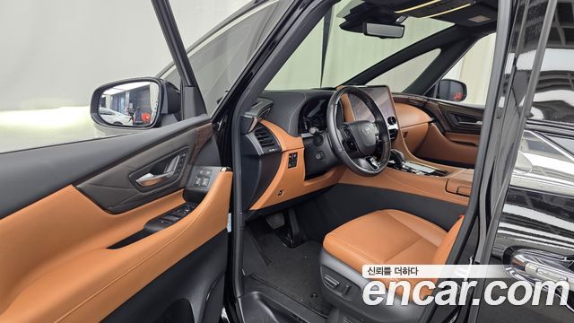 Toyota Alphard 2024 — photo 13