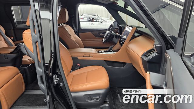 Toyota Alphard 2024 — photo 17