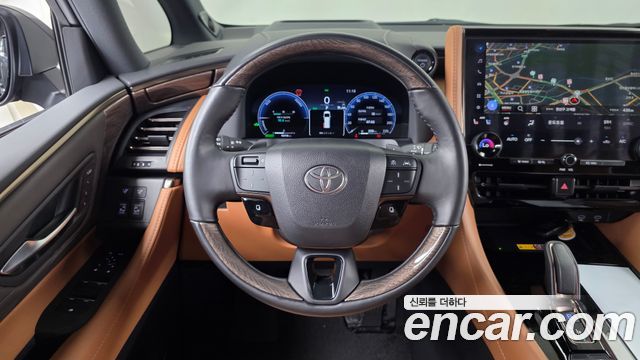 Toyota Alphard 2024 — photo 19