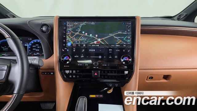 Toyota Alphard 2024 — photo 20