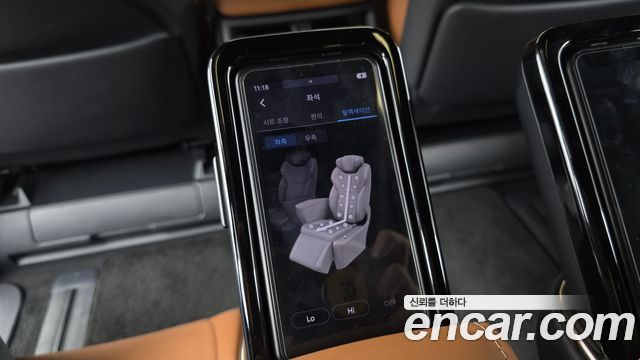Toyota Alphard 2024 — photo 25