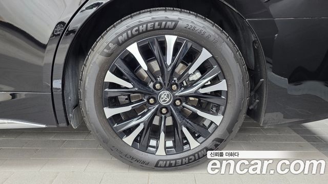 Toyota Alphard 2024 — photo 7