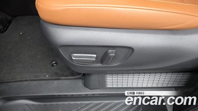 Toyota Alphard 2024 — photo 31