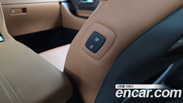 Toyota Alphard 2024 — photo 33