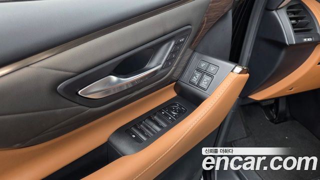 Toyota Alphard 2024 — photo 35