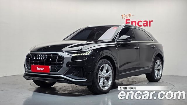 Audi Q8 2023 — photo 1