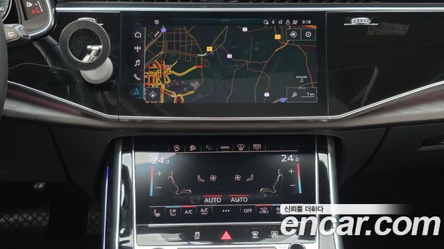 Audi Q8 2023 — photo 15