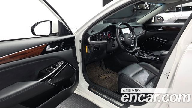 Kia K7 2016 — photo 10