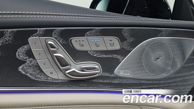 Mercedes-Benz AMG GT 2023 — photo 19