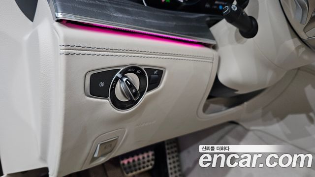 Mercedes-Benz AMG GT 2023 — photo 21