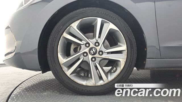 Hyundai AVANTE 2016 — photo 5