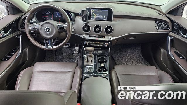 Kia Stinger 2018 — photo 10