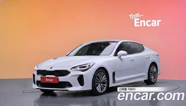 Kia Stinger 2018 — photo 1