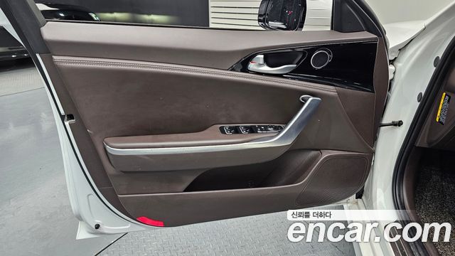 Kia Stinger 2018 — photo 14