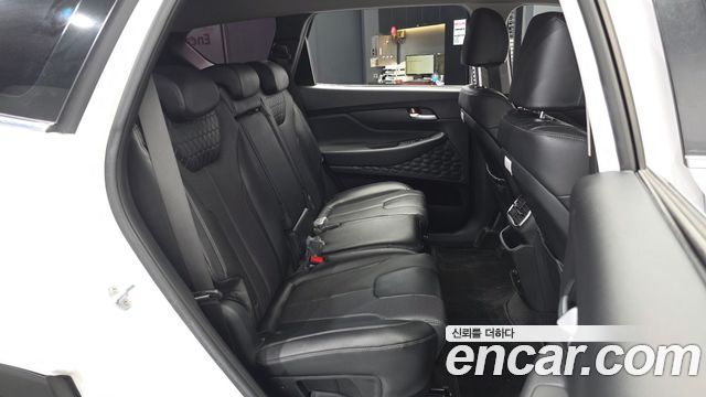 Hyundai Santafe 2019 — photo 12