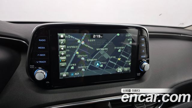 Hyundai Santafe 2019 — photo 14