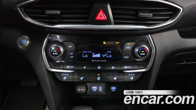 Hyundai Santafe 2019 — photo 16