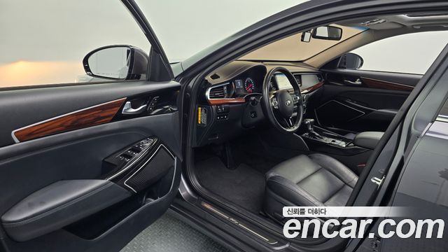 Kia K7 2016 — photo 13